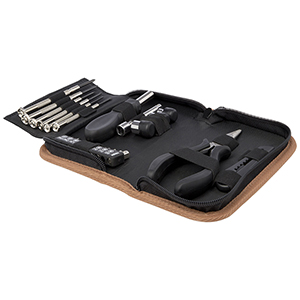 Set di attrezzi da 24 pezzi personalizzato in plastica riciclata RCS con custodia in sughero Spike PF104579 - Naturale 