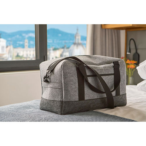 Borsa sportiva in feltro CORLISS - dettaglio