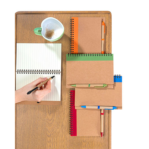 Quaderno spiralato con penna STELLA - dettaglio