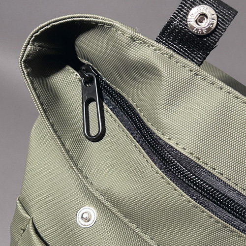 Zaino porta pc roll-top con manici QUADRON - dettaglio