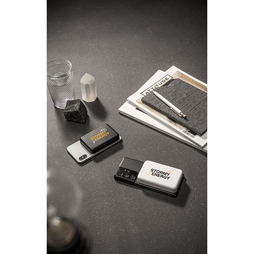 AMPERE 5 - power bank magnetico da 5.000 mAh con caricatore wireless - dettaglio