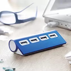 gadget computer accessori slot porte usb personalizzabile blu metallizzato opaco su scrivania
